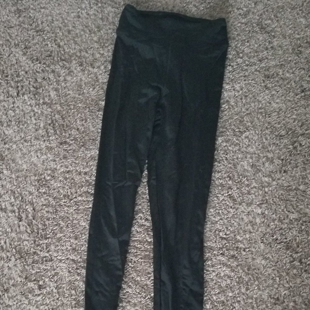New with Tags Tall Black Legging, Flower Detail, Size 0